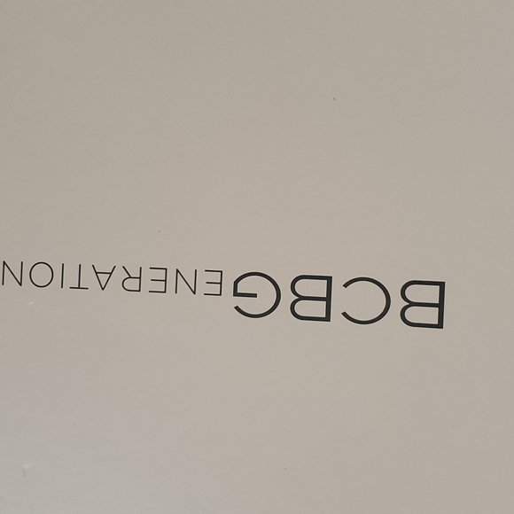 New White BCBG summer heeled sandles size 7 - Picture 4 of 4